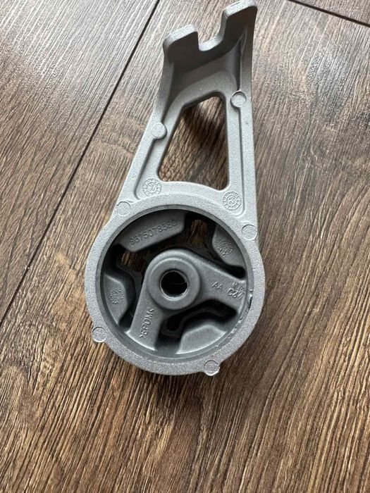 Кріплення глушника  Пежо 308 Т9