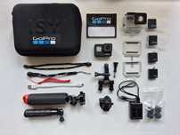 GoPro Black 7 / 4 akumulatory / ładowarka / bardzo duży zestaw / kamer