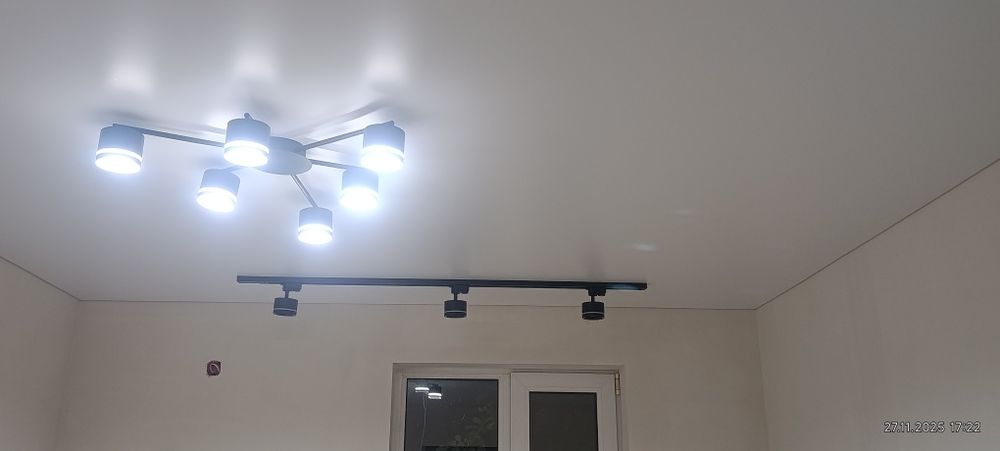 Установка і ремонт натяжних стель.