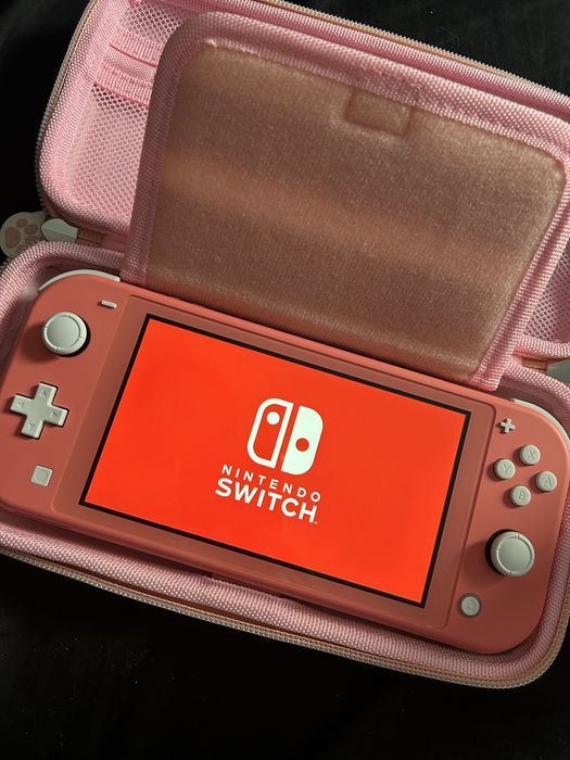 Nintento switch lite rozowe + pokrowiec gratis