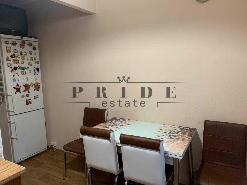 Продаж!2-к квартира на Троєщині.Градинська 10-А