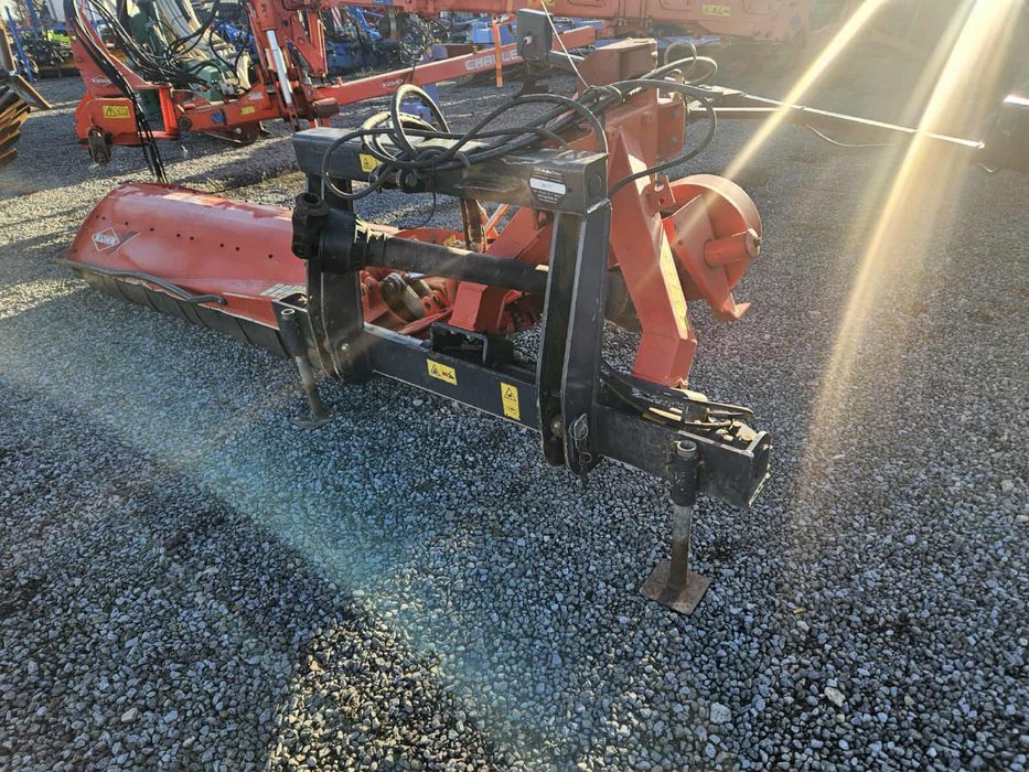 Mulczer kuhn rsm210 , boczny hydrauliczny kosiarka bijakowa