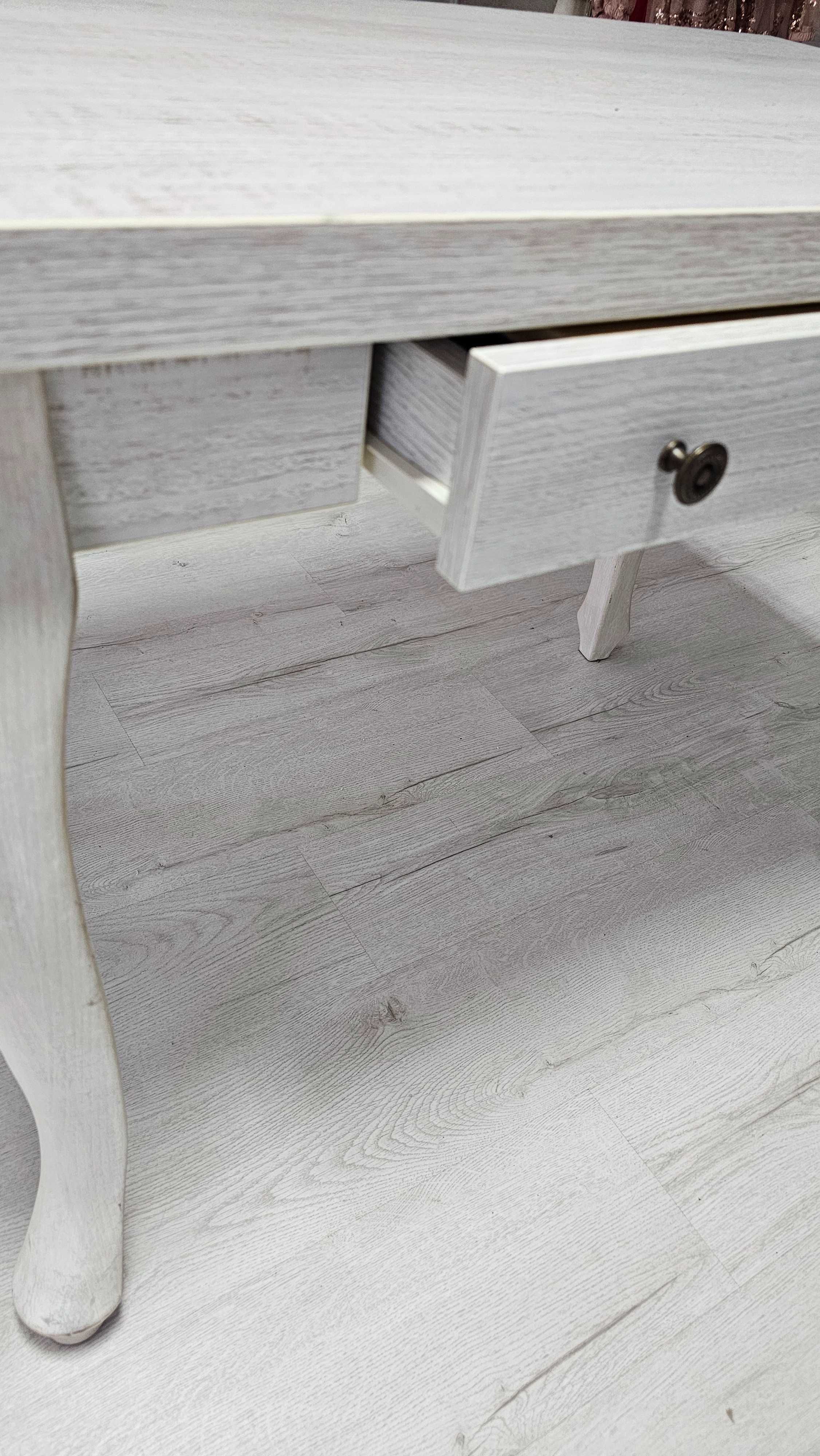 Stolik biurko bialy shabby chick przecierane