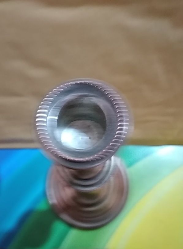 Castiçal em latão muito antigo