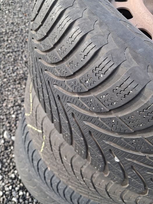 Komplet kół Zimowych 225/60 R16 Roztaw 5x114,3