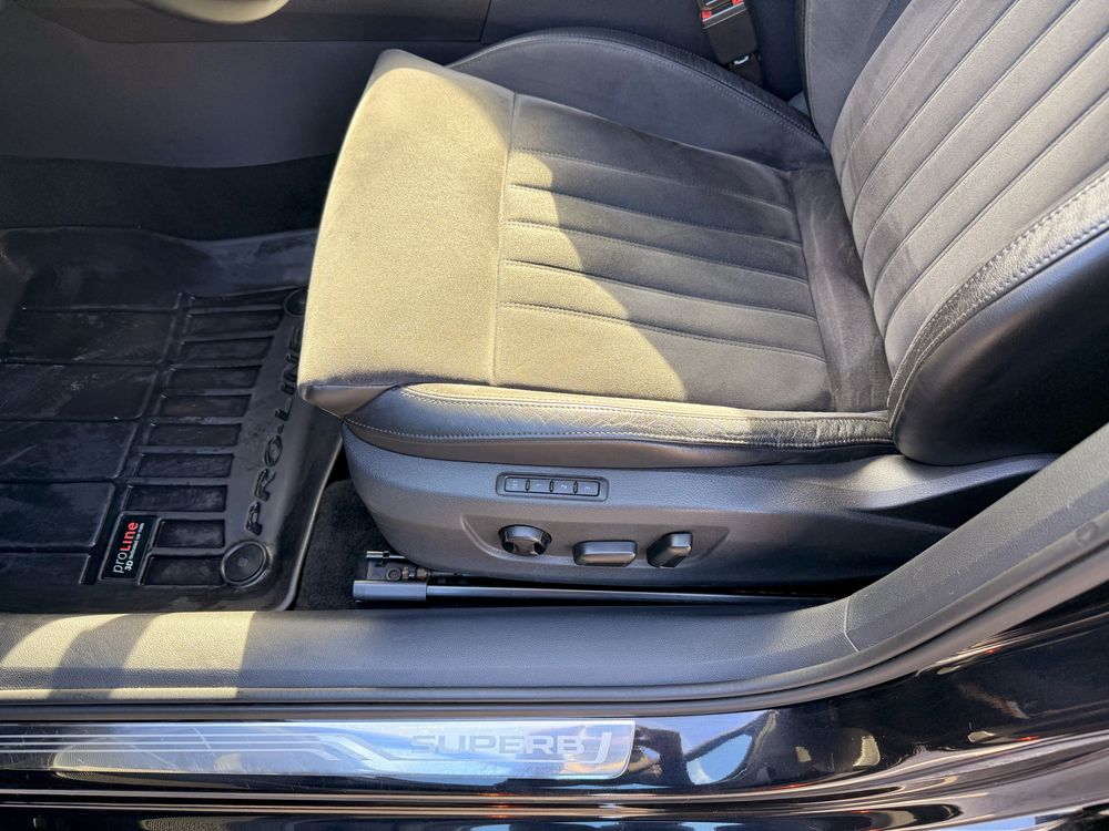 Skoda  Superb  3