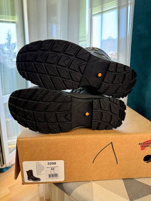 Продам[ лыжные,рабочие] сапоги Red Wing не Саломон