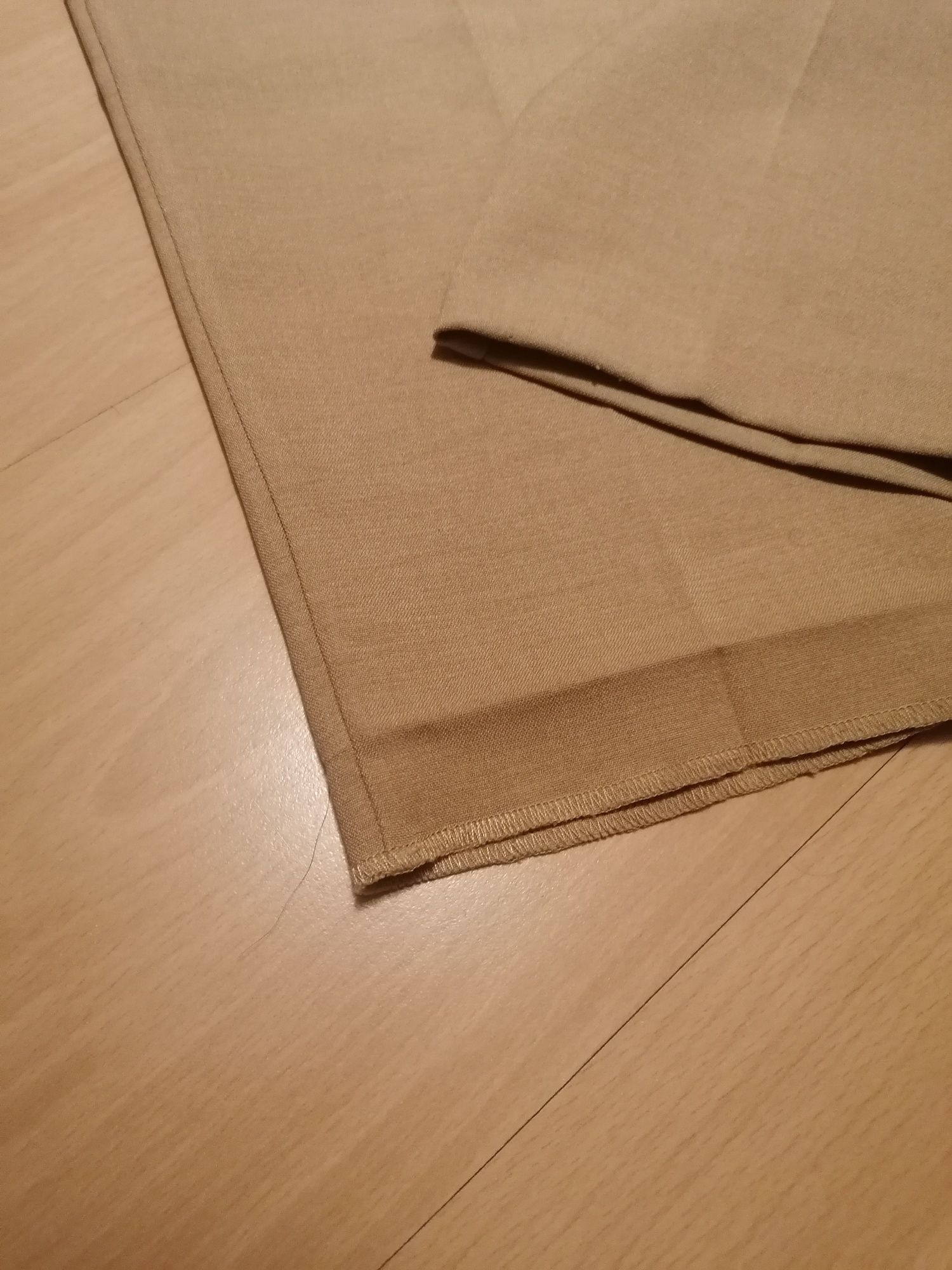 Karmelowe beżowe eleganckie spodnie na kant F&F 38