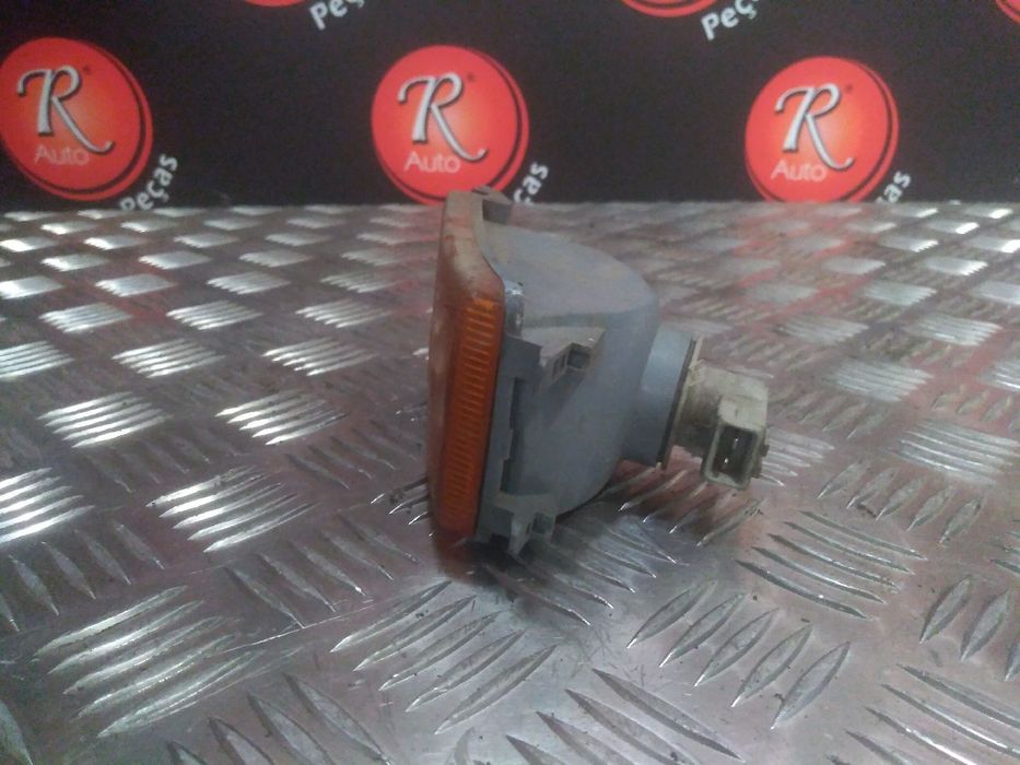 Farolim De Pisca Frente Esq Volkswagen Golf Iii (1H1)