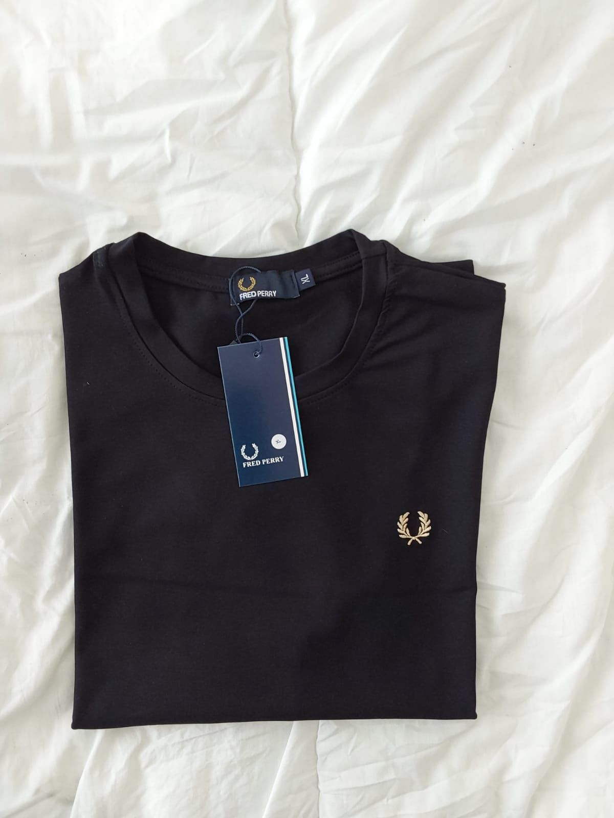 T-shirts em algodão e licra leve 3 pague 2