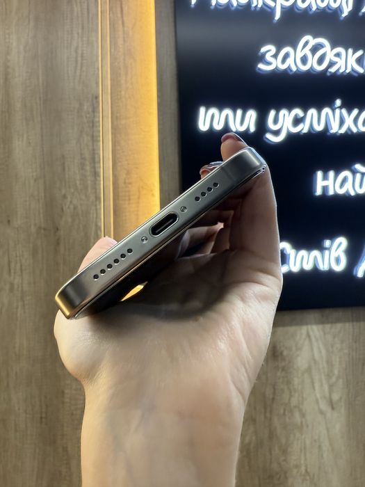 Used IPHONE 16Pro Max 1Tb Natural Titanium Neverlock Костюшка,5 igrand