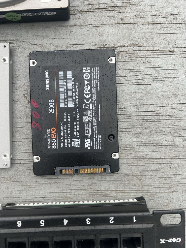 Комплектующие к ПК ОЗУ ddr 2 3 4 жесткий диск