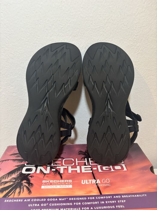 Sandálias Atléticas Skechers On-The-go 600 Brilliancy tamanho 37