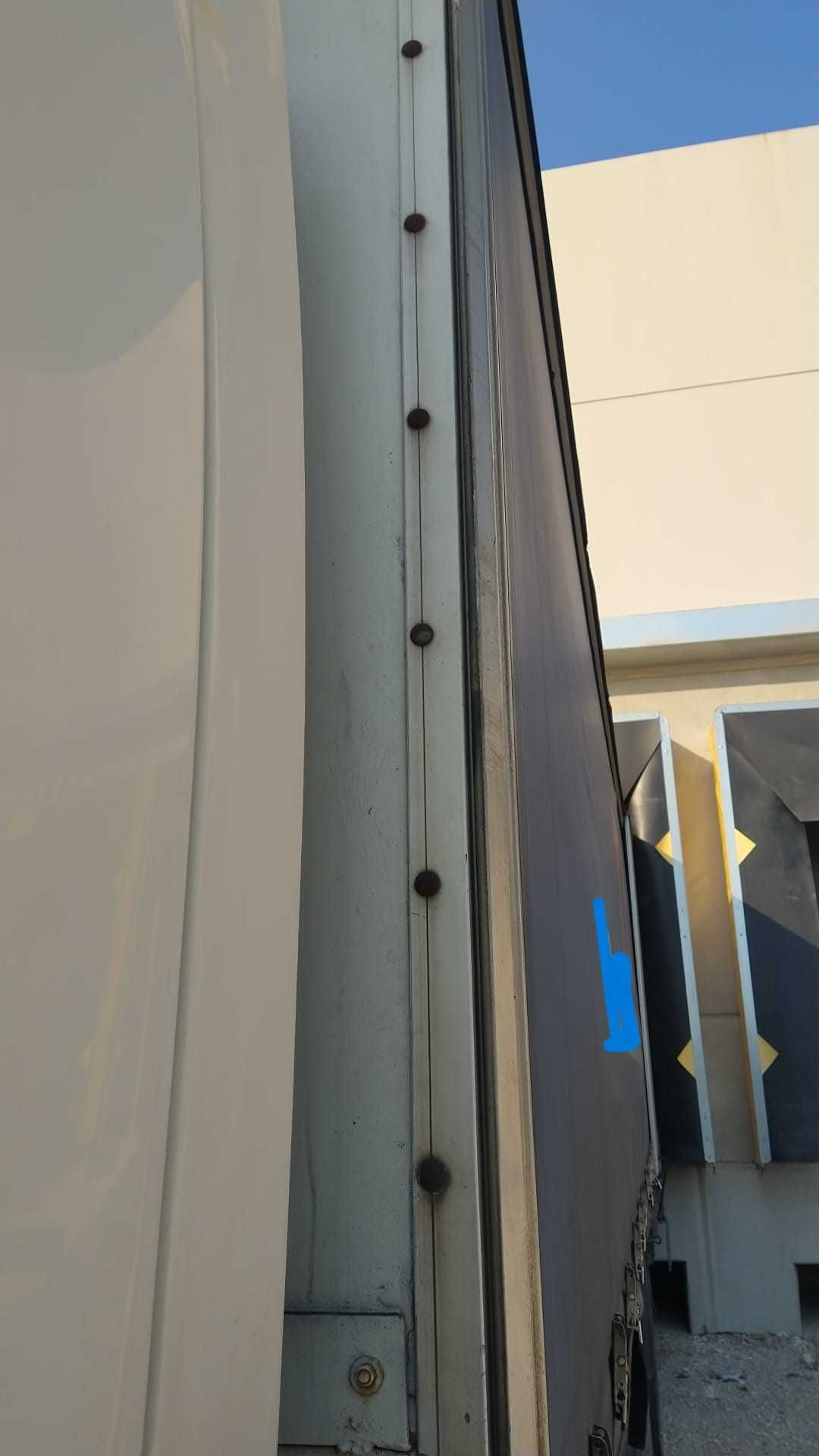Renault Premiun - plataforma 19 toneladas