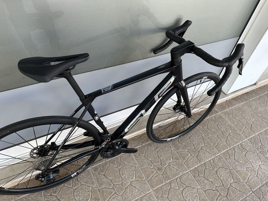 Bicicleta de estrada Superior - Di2 - 12v - Nova!!