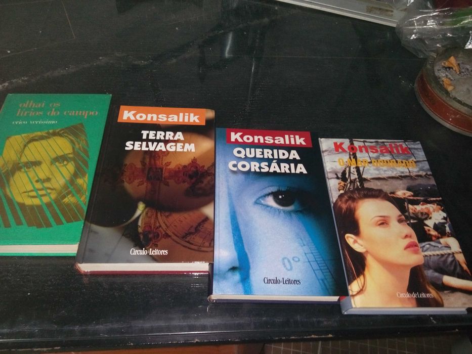 lote de livros todos como novos