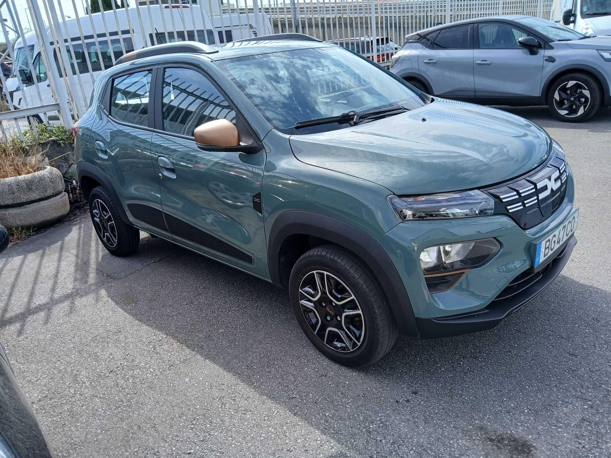Vendo Dacia Spring 65 Extreme, com apenas 23550 km