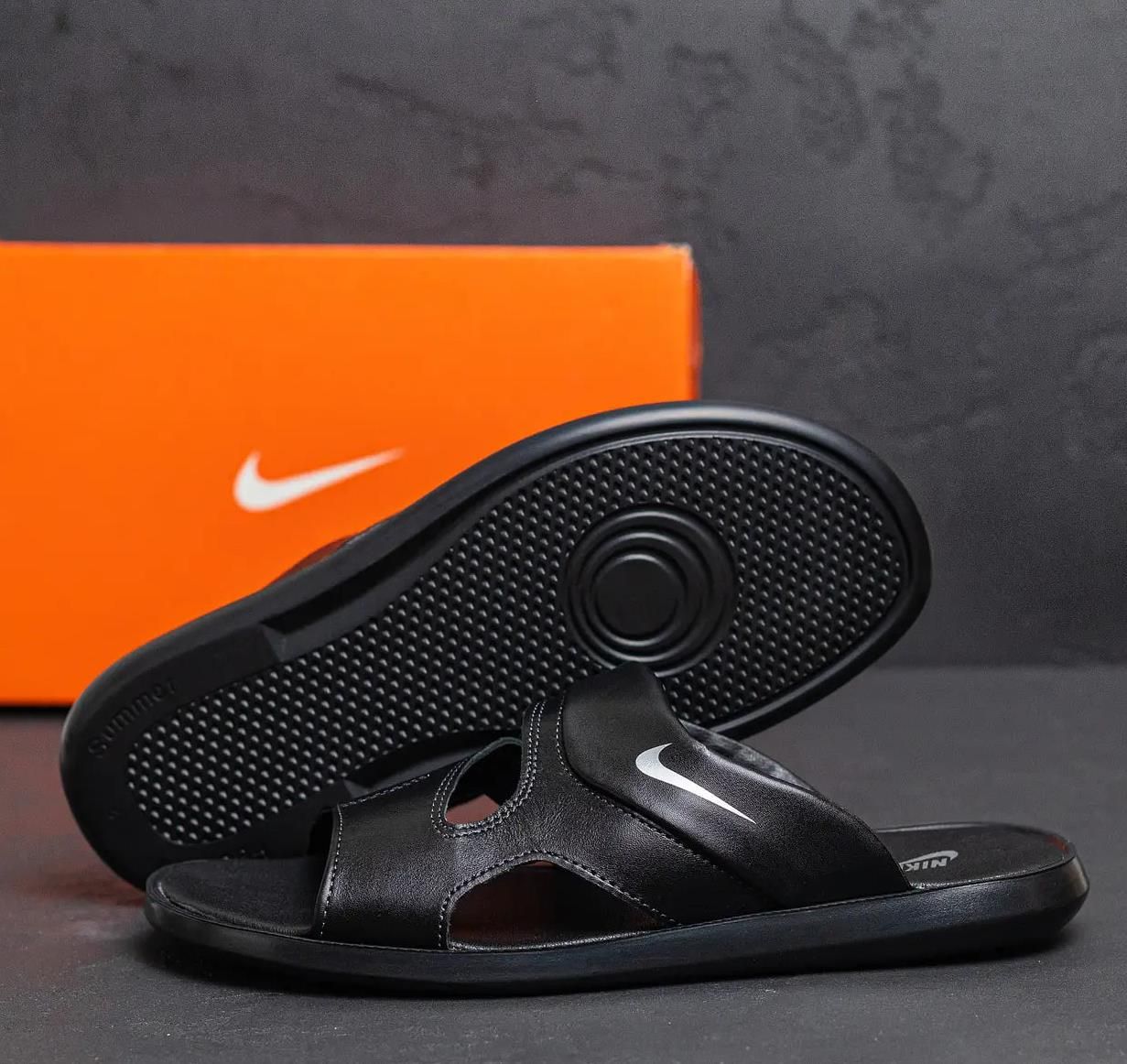 Мужские шлепанцы Nike черные, кожаные шлепки найк