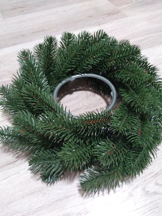 Підсвічник з литої ялинки