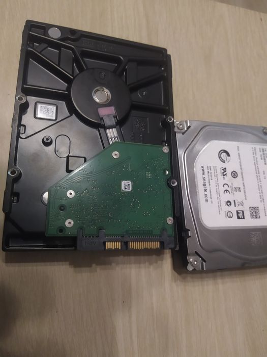 Dysk Seagate 2tB 3.5" sata ST2000DM001