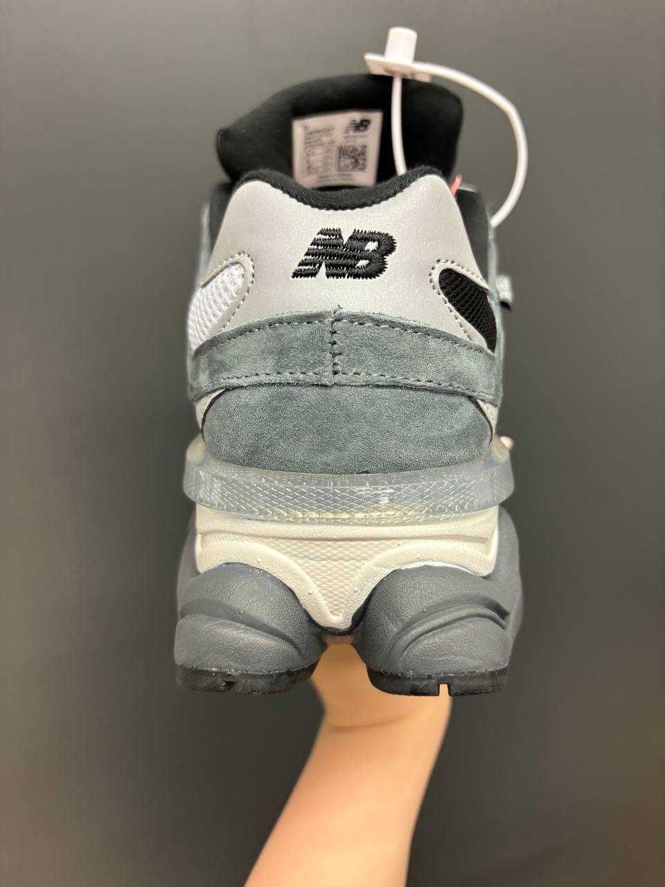 New Balance 9060 Black Grey