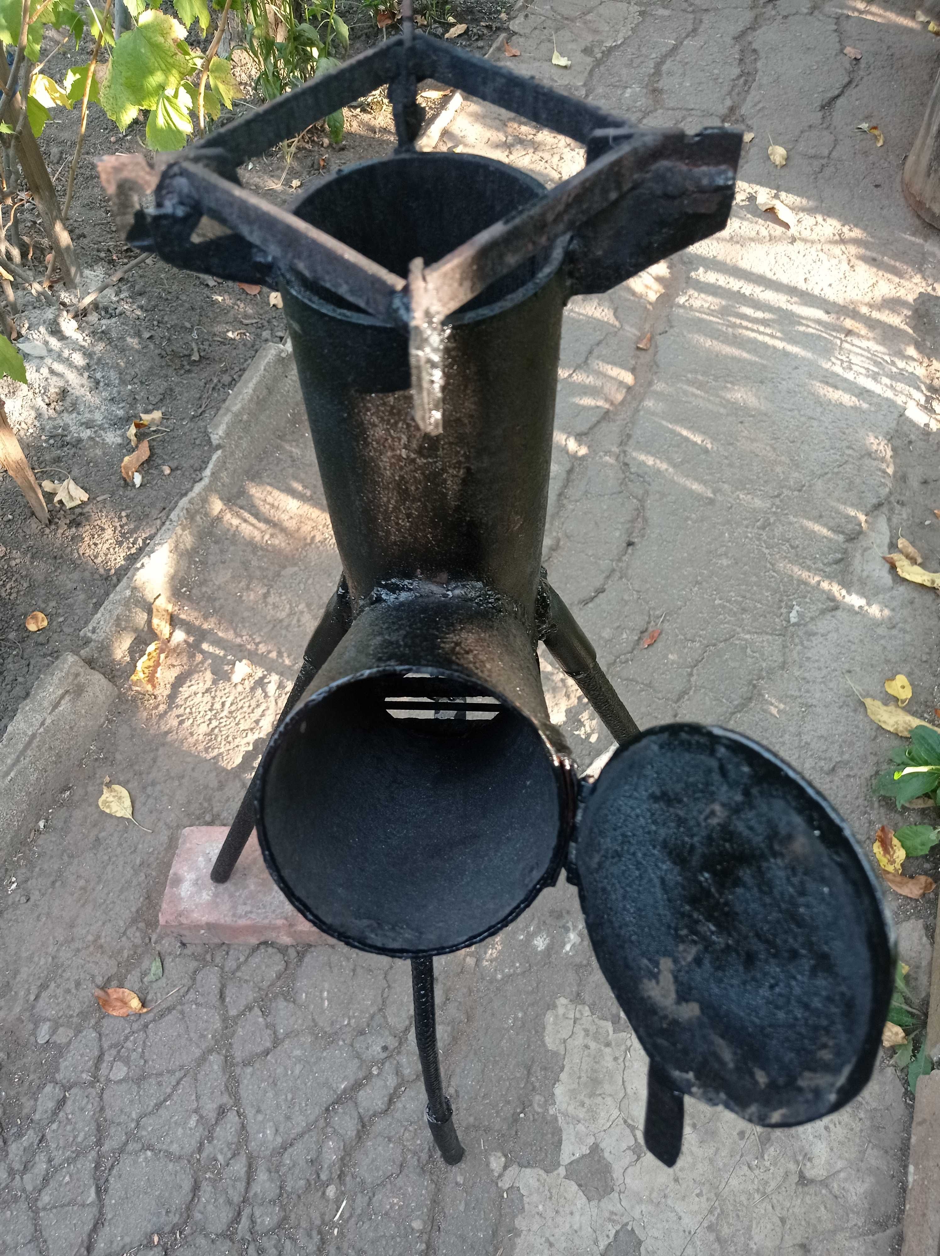 Печь ракета для приготовления пищи на дровах