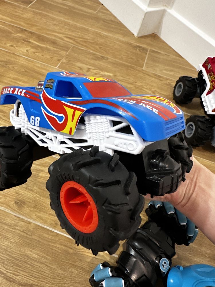 Монстер тракс hot wheels 1:24 дистанц керуванні пульті трюкова lego