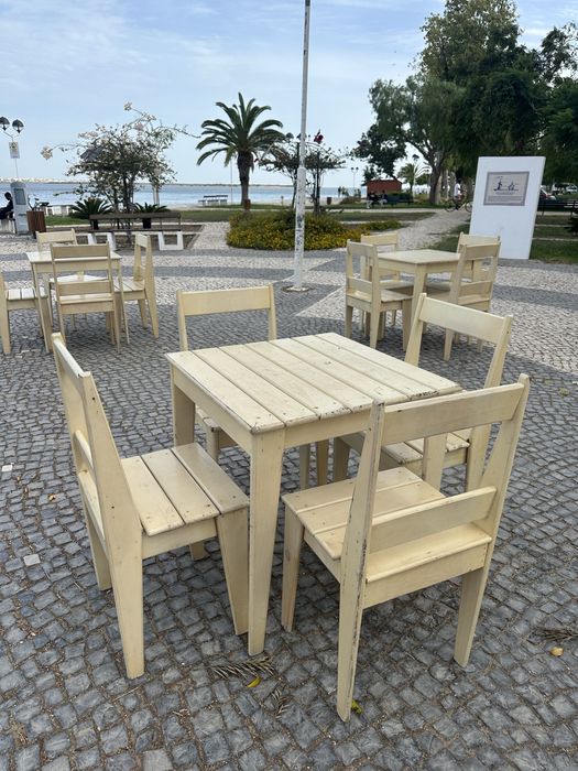Esplanada de Madeira Maciça