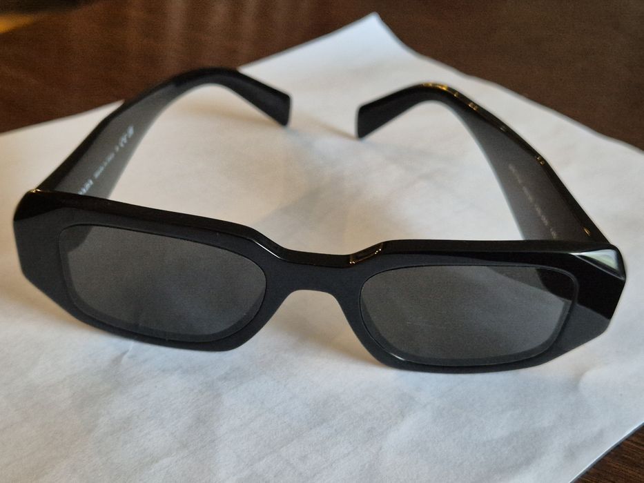Okulary przeciwsłoneczne PRADA