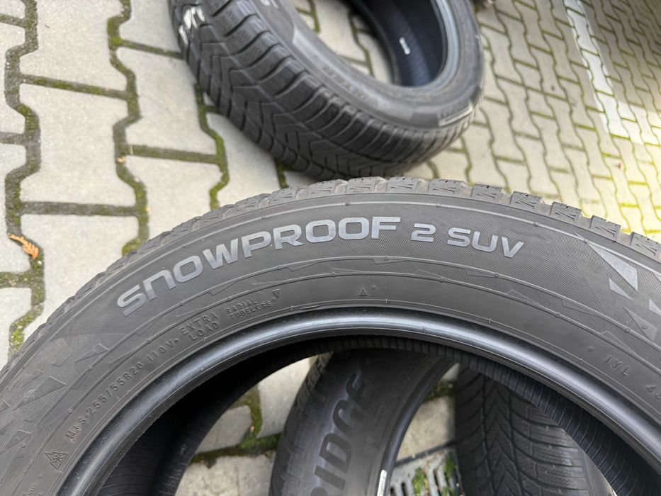 255-55 R20 Bridgestone Blizzak LM005 +  Nokian Snowproof 2 SUV