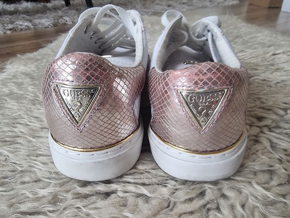 Damskie buty trampki tenisówki sneakersy Guess Gamer5 39