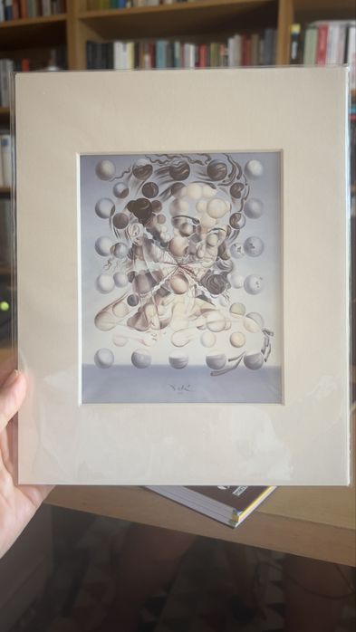 Replica galatea das esferas salvador Dali
