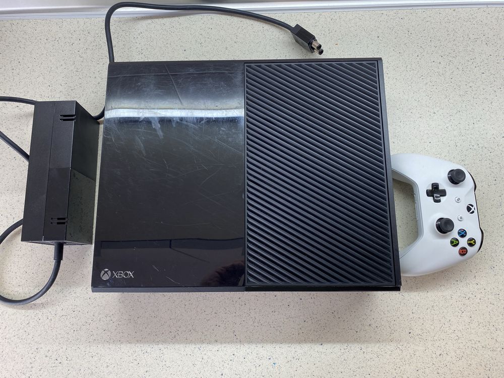 Xbox One Console model 1540 500gb