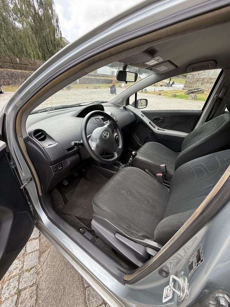 Toyta yaris 1.4 D4D 80 mil km