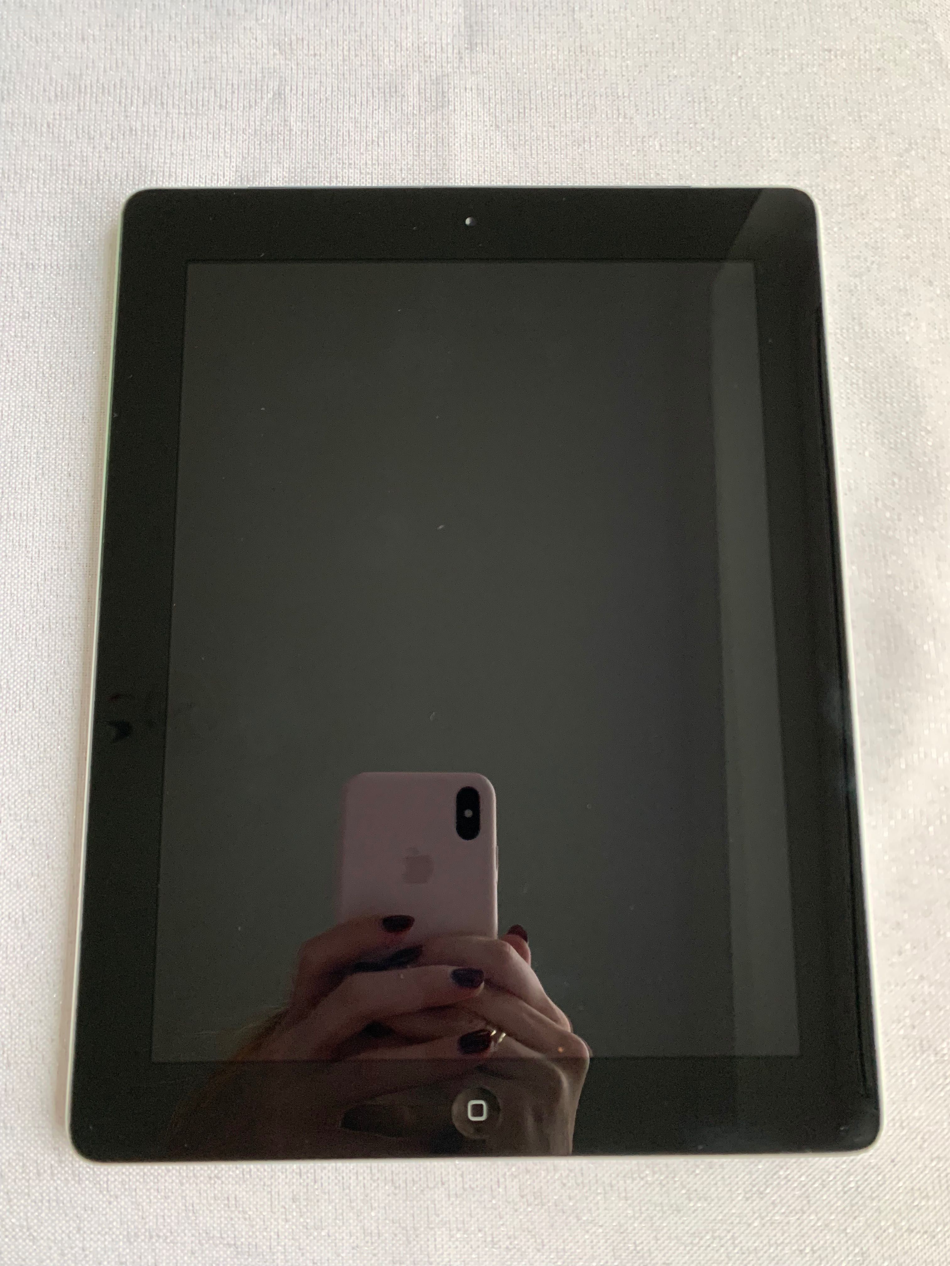 Apple iPad 3 Wi-Fi + 4G (16 GB), [MD366PL/A]