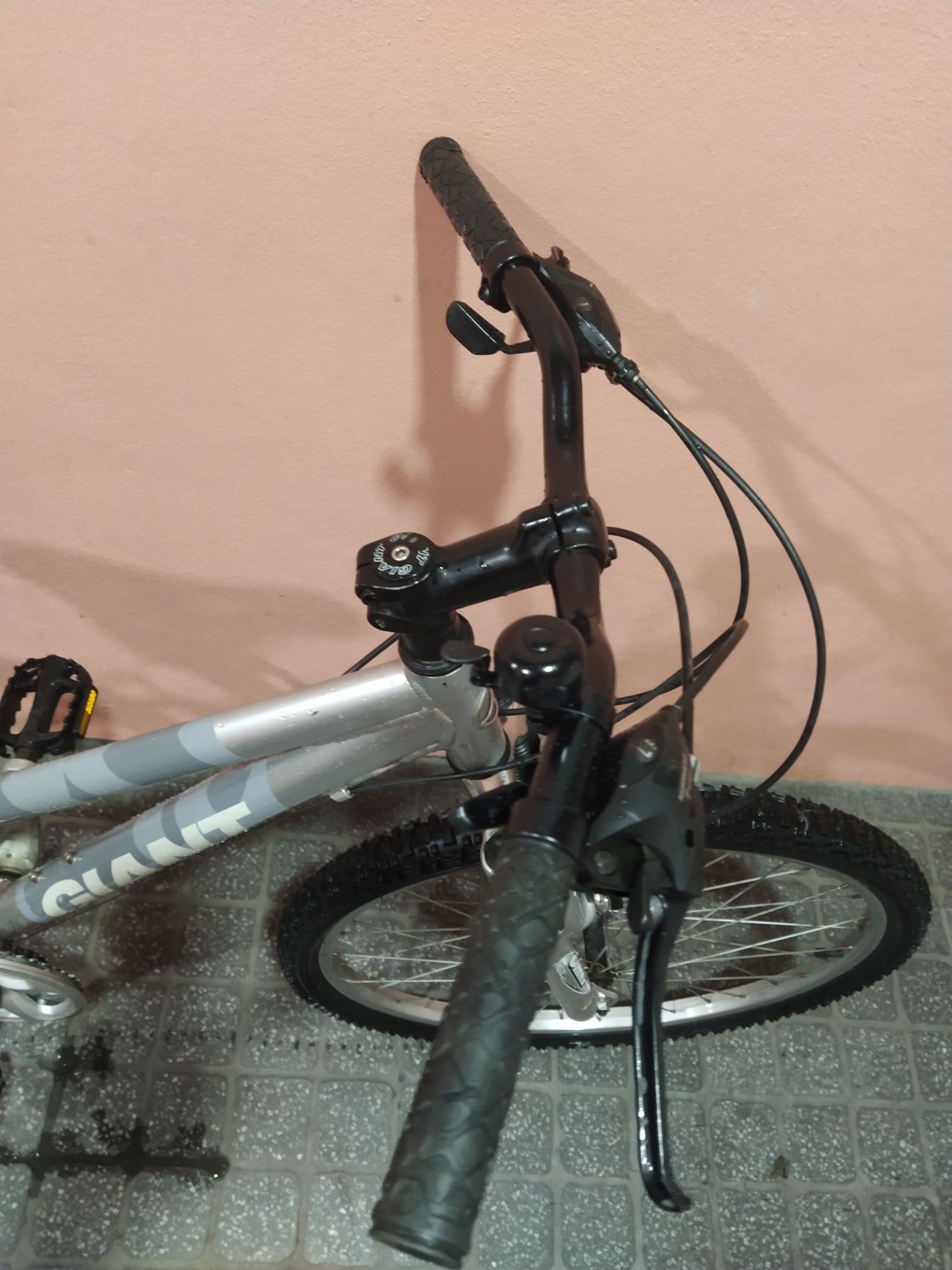 Bicicleta GIANT Alumínio BTT - Excelente Estado