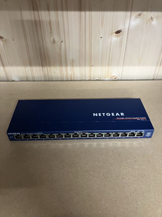 Netgear GS116 – 16-portowy switch gigabitowy, stan nieznany