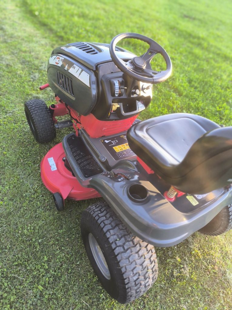 Traktorek kosiarka BESTGREEN PRO MTD Briggs Stratton 15.5km