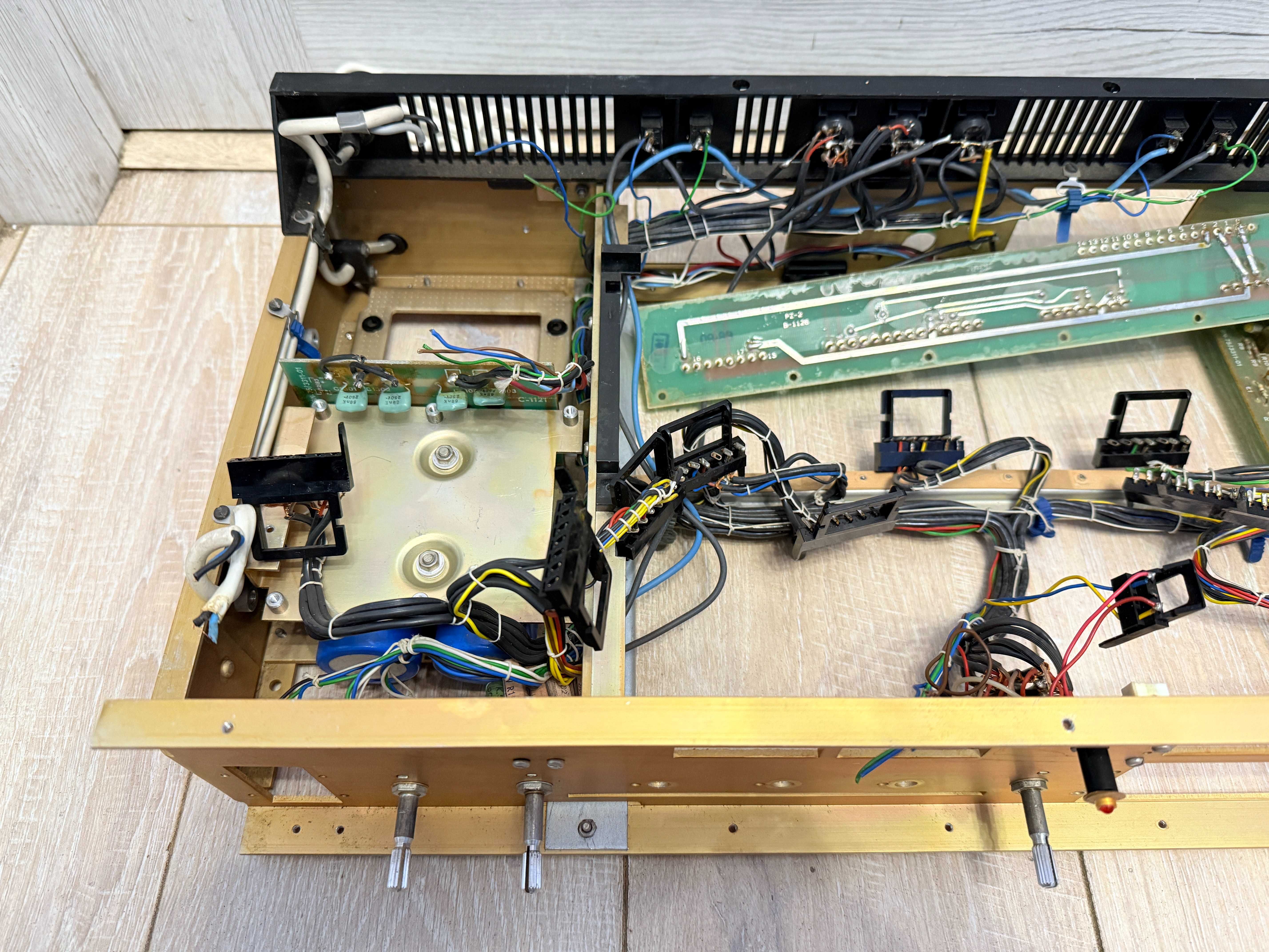 Amplituner Radmor 5102 / T /TE CHASSIS ! Obudowa RAMA ! BDB STAN ! 5