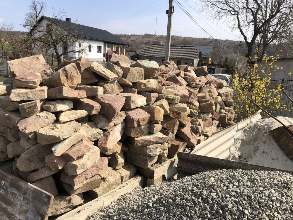 Продам камінь бутовий