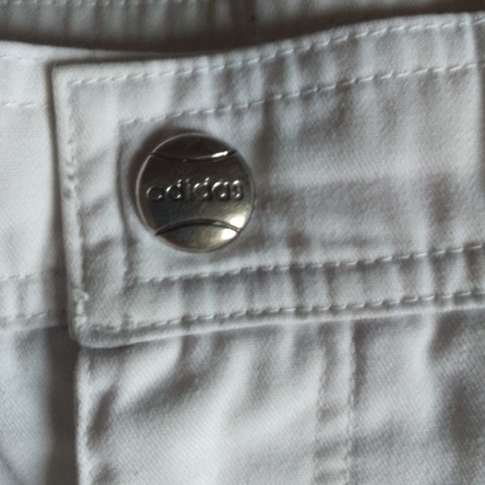 Фирменные шорты "Adidas", в отличном состоянии, привезли из Германии.