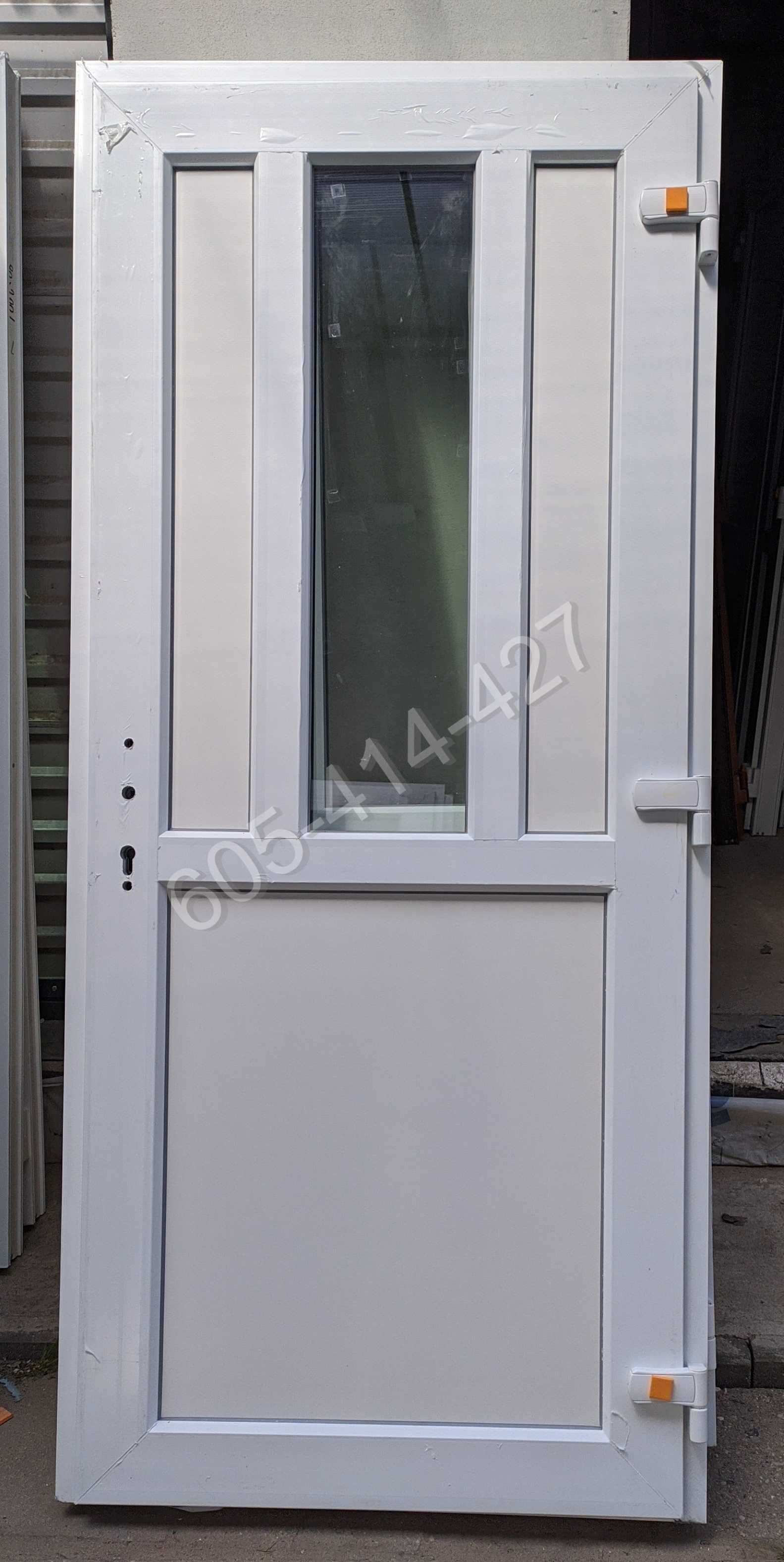 Drzwi PCV sklepowe zewnętrzne 90x210 białe OD RĘKI transport