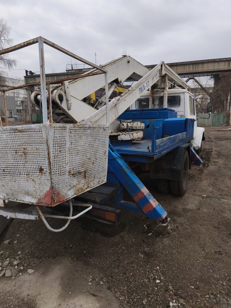 Продам газ 3307 автопідйомник ПКА17