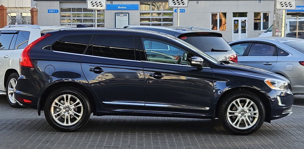 Вольво XC60 идельном состояние.
