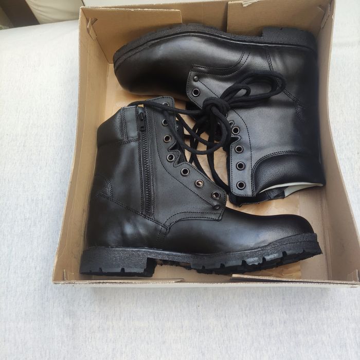 Buty trzewiki skórzane  czarne r.44