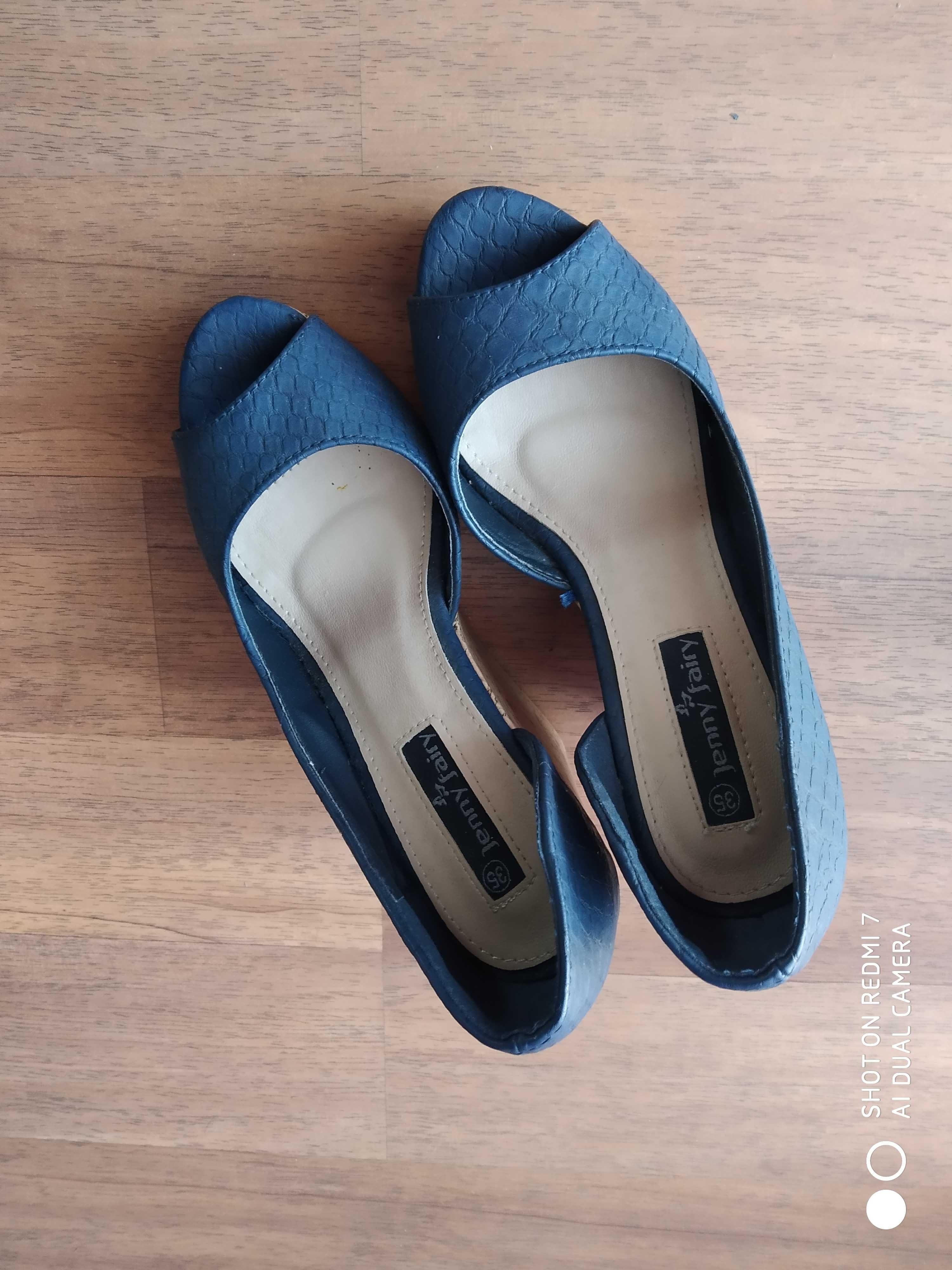 buty damskie, buty na koturnie r. 35