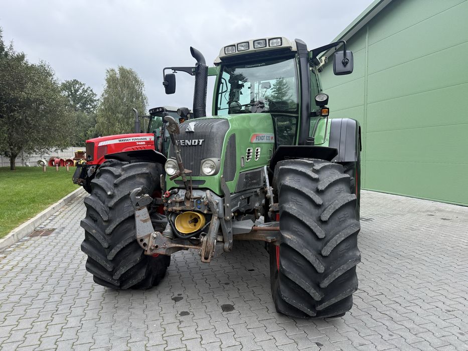 Fendt  820 Nowa Skrzynia Z Niemiec jak 718 i 818 Tuz wom ladowacz .