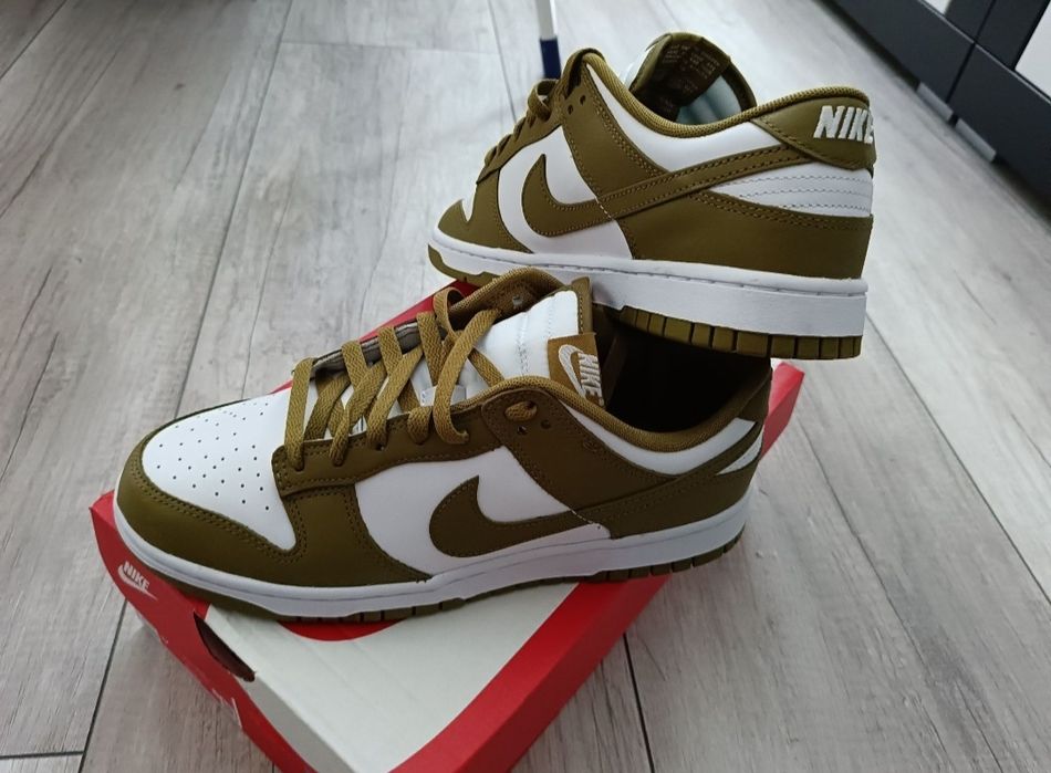 Nike Dunk Low Retro Olive 42,5