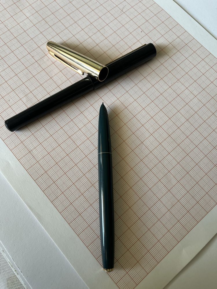 Retro pióra chińskie Wing Sung i Manuscript