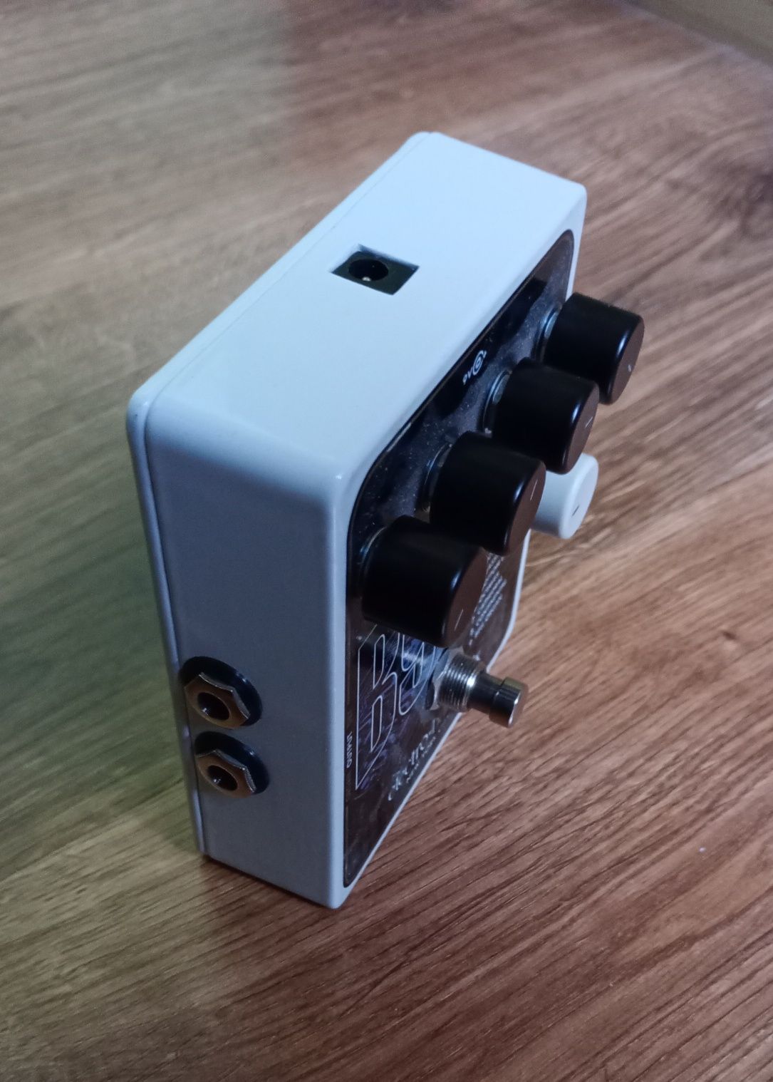 Electro Harmonix ehx B9 organ machine